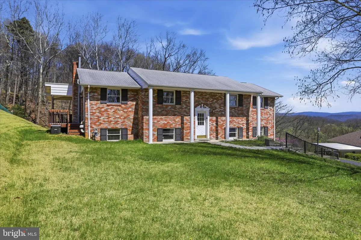 609 Wellington Ln, Cumberland, MD 21502 - #1