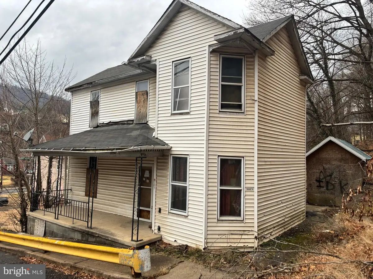 107 Oakview Dr, Westernport, MD 21562 - #1