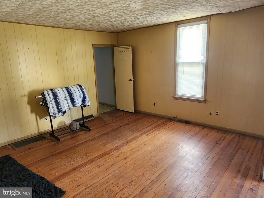135-137 Center St, Frostburg, MD 21532 - #3