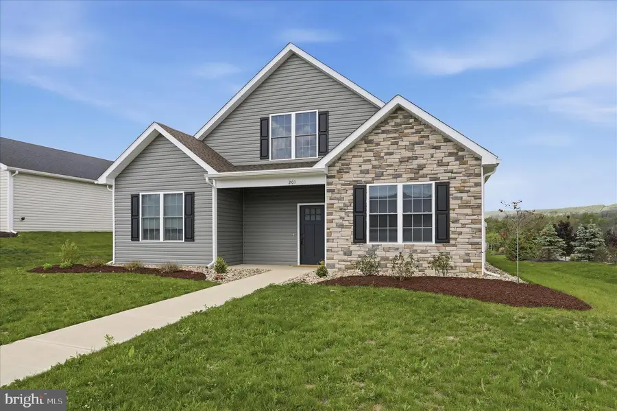 201 Moonlight Dr, Frostburg, MD 21532 - #2