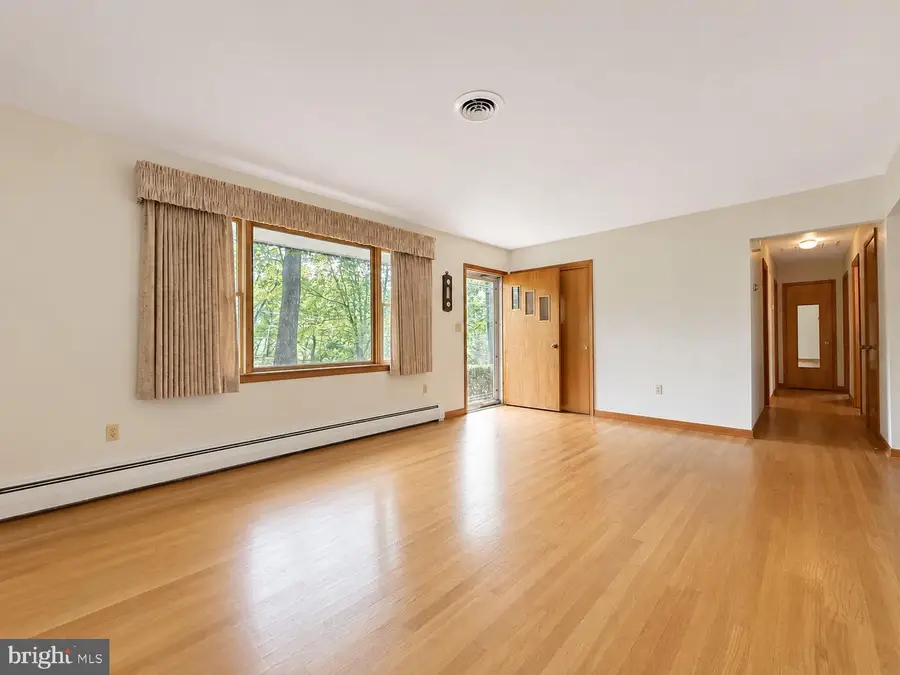 13311 Flower St, Cumberland, MD 21502 - #2