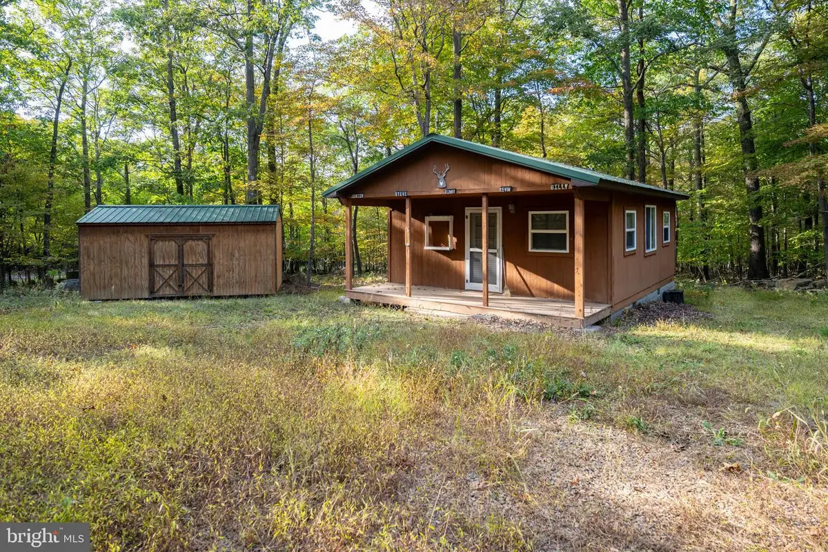 15800 Sprucewood Dr, Frostburg, MD 21532 - #1