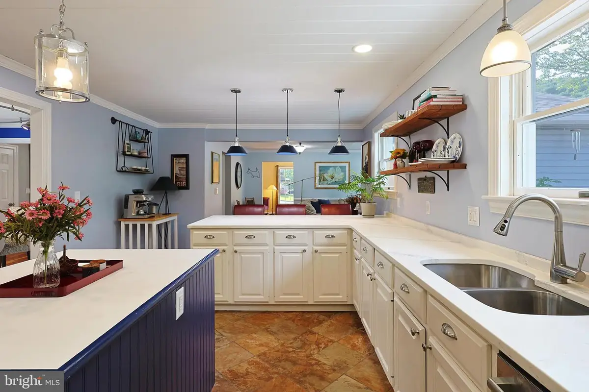 15206 Bourbon St Sw, Cresaptown, MD 21502 - #1