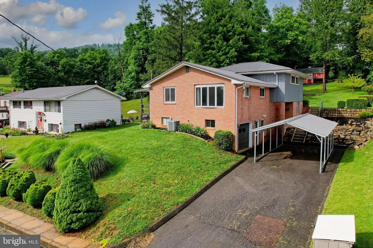 304 Baughman St, Westernport, MD 21562 - #1