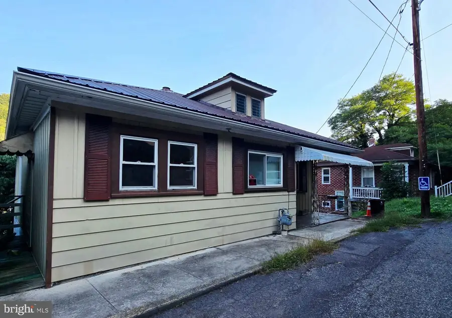 612 Woodlawn Ter, Cumberland, MD 21502 - #2