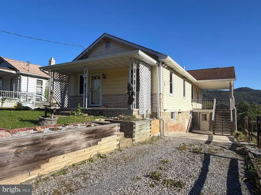 12714 Valley View Ave, Cresaptown, MD 21502 - #2