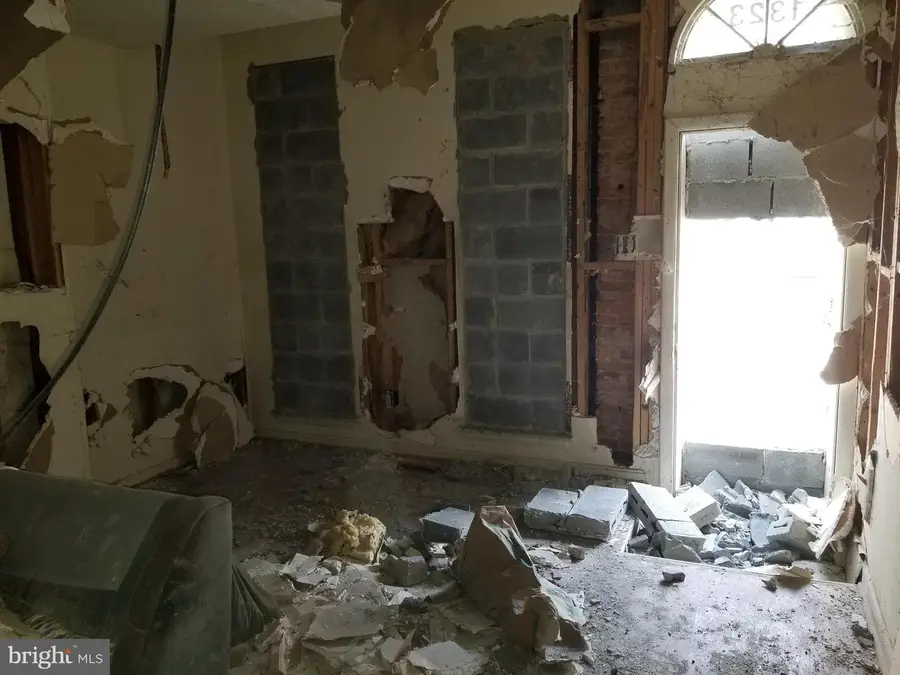 1323 Mosher St, Baltimore, MD 21217 - Image #3