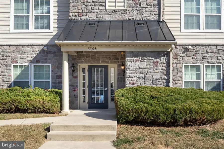 5303 Wyndholme Cir #401, Baltimore, MD 21229 - Image #2