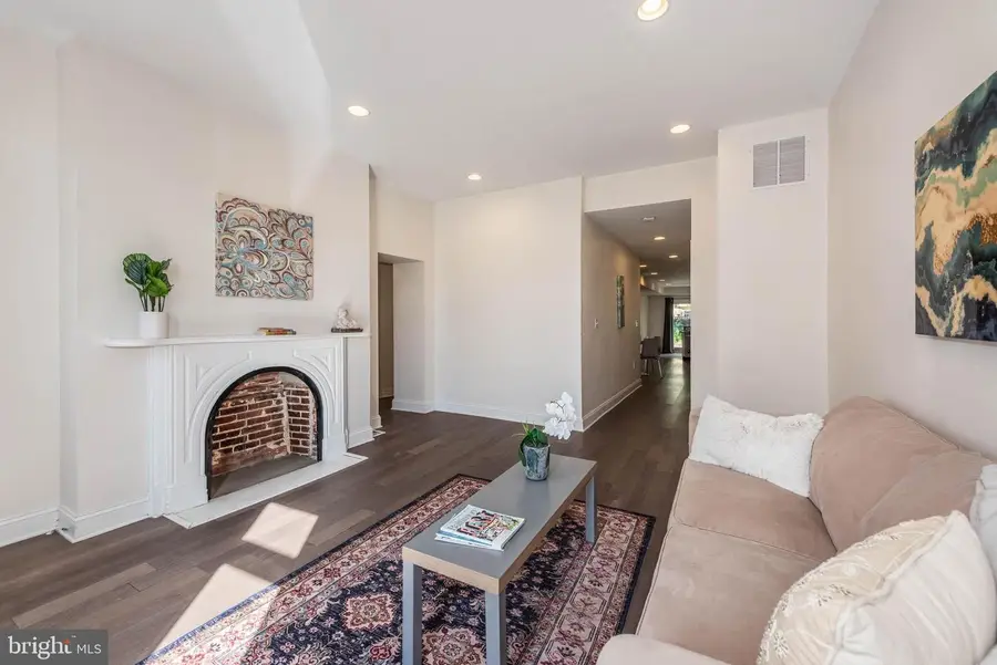 209 S Washington St, Baltimore, MD 21231 - Image #2