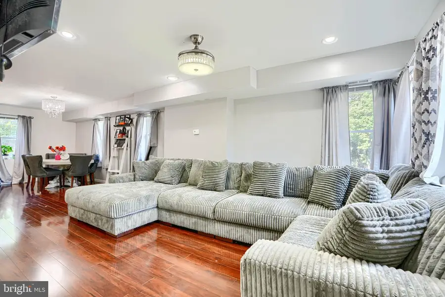 4054 Hilton Rd, Baltimore, MD 21215 - Image #2