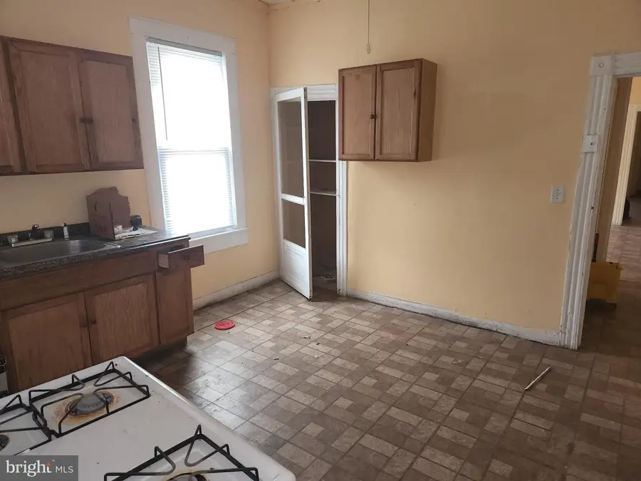 1701 Appleton St, Baltimore, MD 21217 - #2