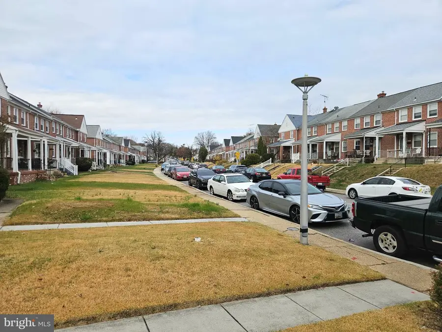 1645 Gleneagle Rd, Baltimore, MD 21239 - Image #2