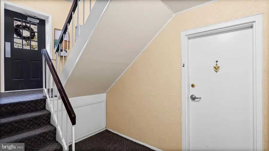 4417 Falls Bridge Dr #j, Baltimore, MD 21211 - Image #3