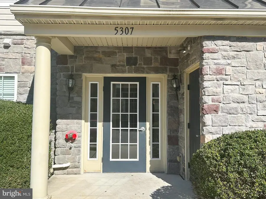 5307 Wyndholme Cir #102, Baltimore, MD 21229 - Image #2