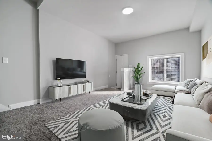 822 N Montford Ave, Baltimore, MD 21205 - Image #3