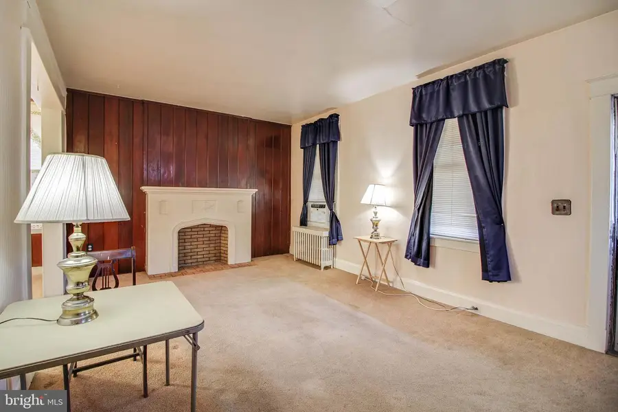 408 N Rock Glen Rd, Baltimore, MD 21229 - Image #3