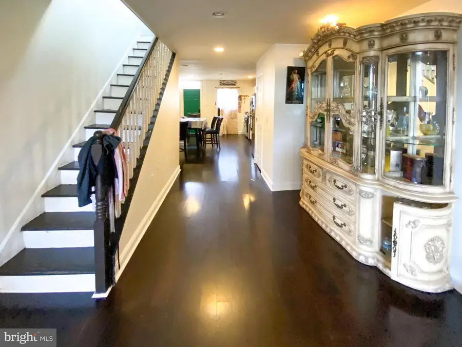 3018 E Fayette St E, Baltimore, MD 21224 - Image #2