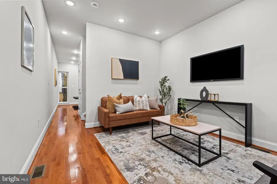 2103 Mcculloh St, Baltimore, MD 21217 - Image #2