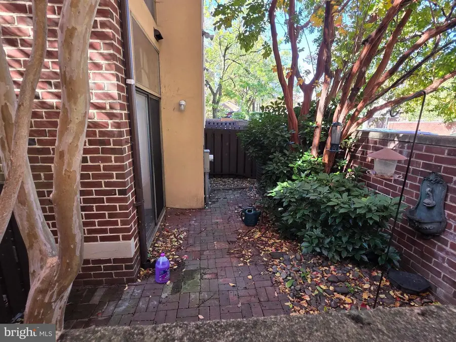 418 S Hanover St, Baltimore, MD 21201 - Image #3