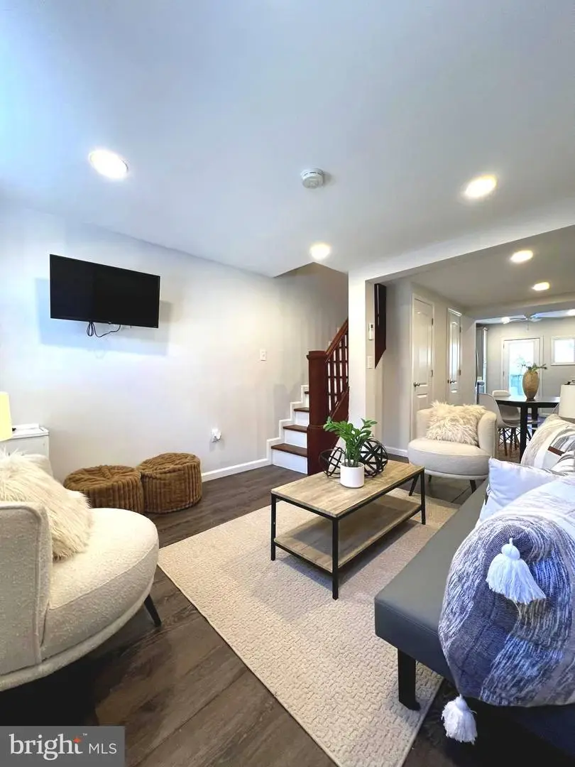 324 S Castle St, Baltimore, MD 21231 - Image #2