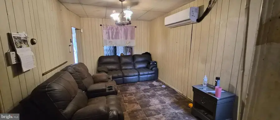 1806 Aiken St, Baltimore, MD 21213 - Image #3