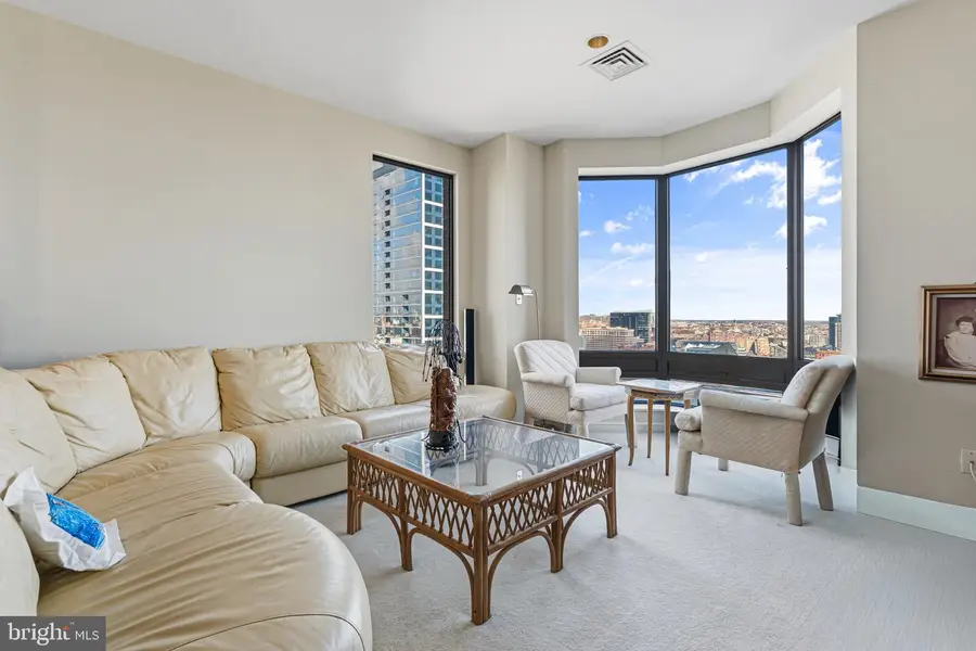 10 E Lee St #2008, Baltimore, MD 21202 - Image #2