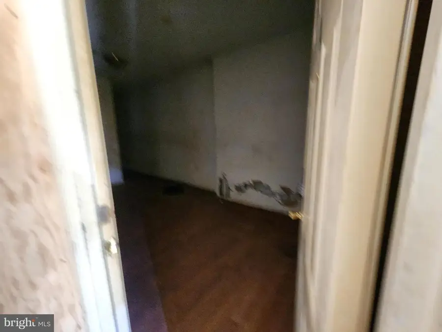 920 Gilmor St, Baltimore, MD 21217 - Image #3