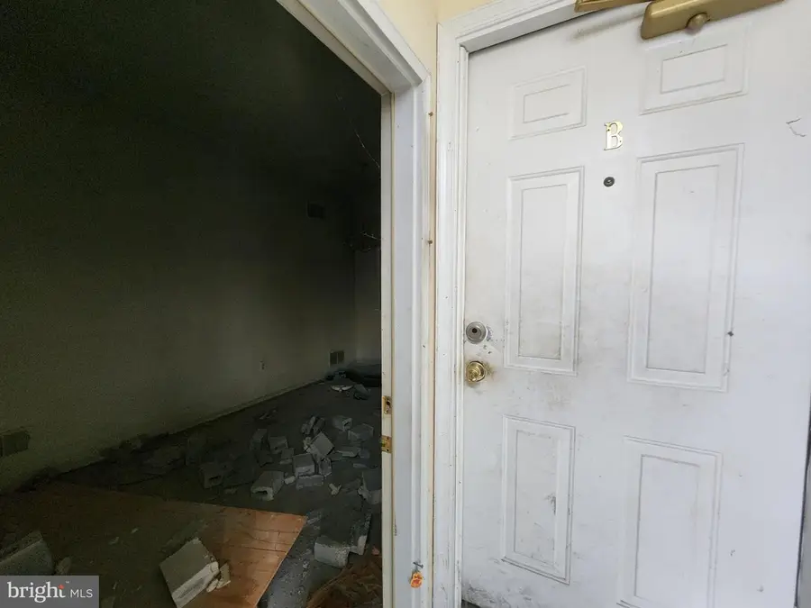 922 Calhoun St, Baltimore, MD 21217 - Image #3