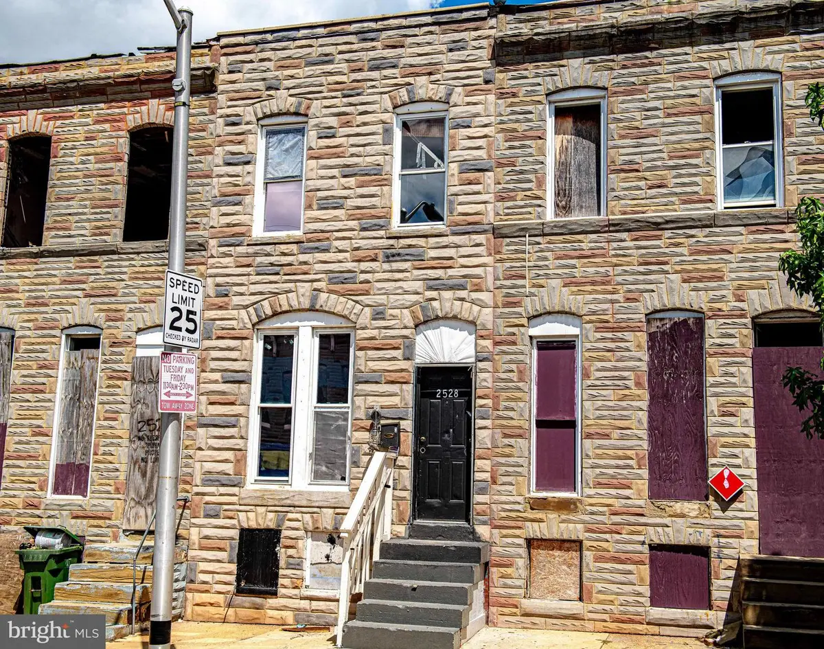 2528 E Oliver St, Baltimore, MD 21213 - Image #1