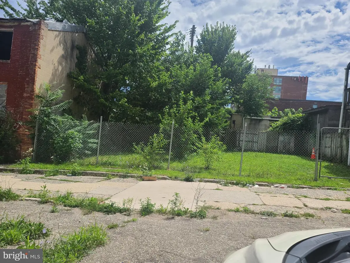 5 N Carlton St, Baltimore, MD 21223 - Image #1