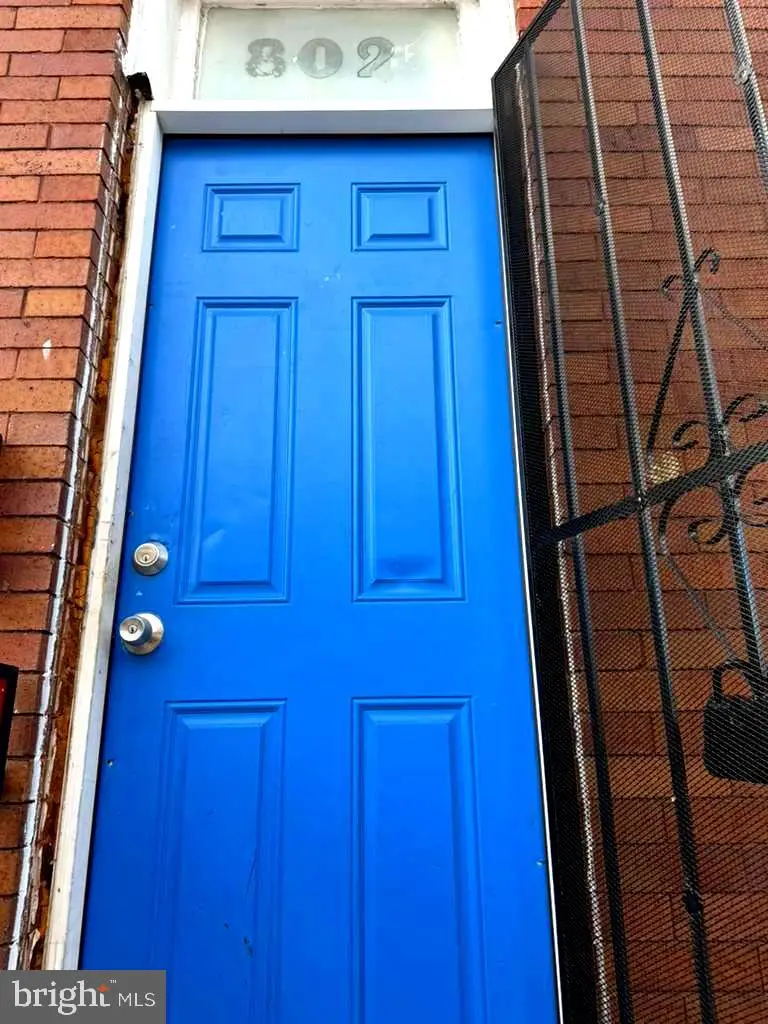 802 N Glover St N, Baltimore, MD 21205 - Image #1