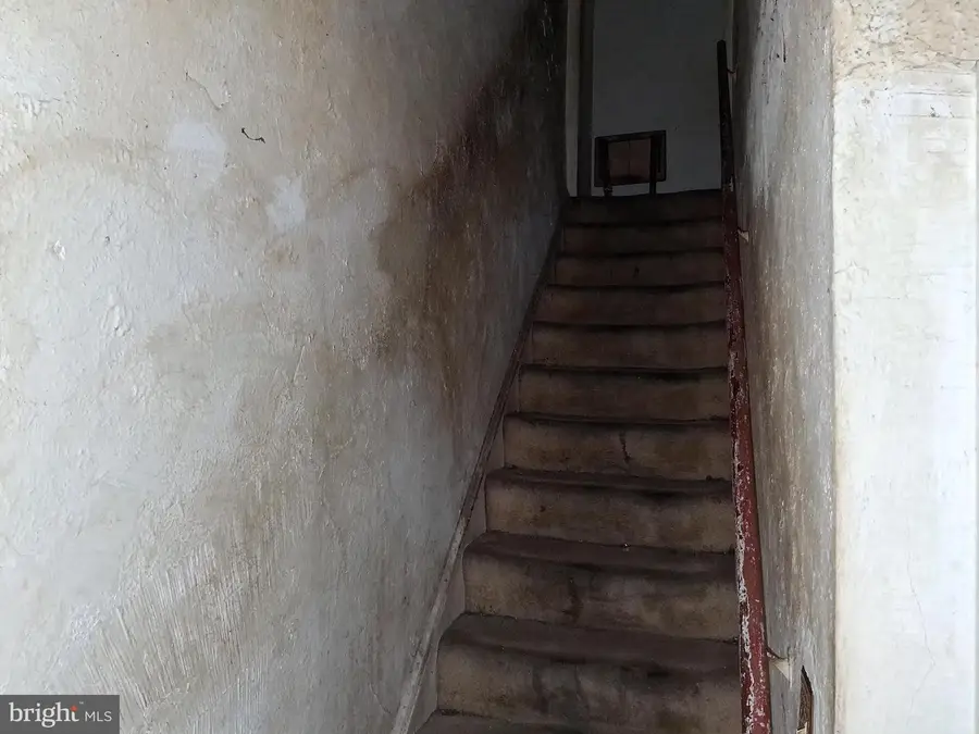 4035 Cedardale Rd, Baltimore, MD 21215 - Image #3