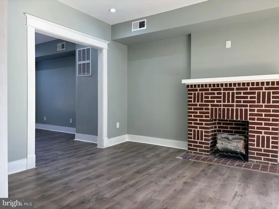 806 E 35th St, Baltimore, MD 21218 - Image #2