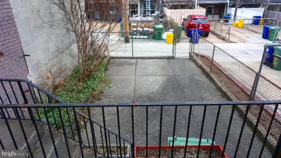 242 S Highland Ave, Baltimore, MD 21224 - Image #2