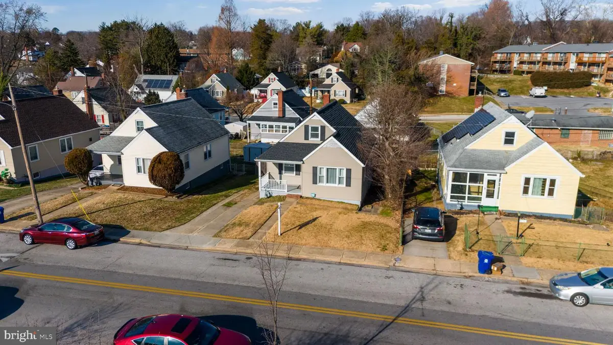 4534 Hazelwood Ave, Baltimore, MD 21206 - Image #1