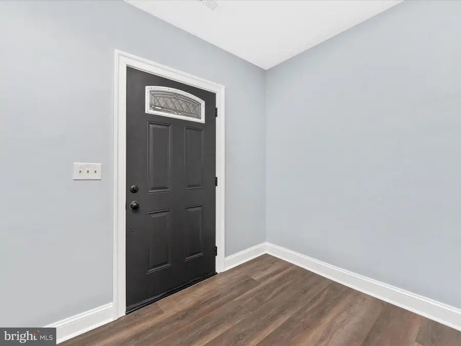 3707 Colborne Rd, Baltimore, MD 21229 - Image #3