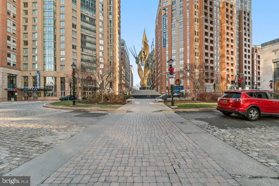 675 President St #1404, Baltimore, MD 21202 - Image #2