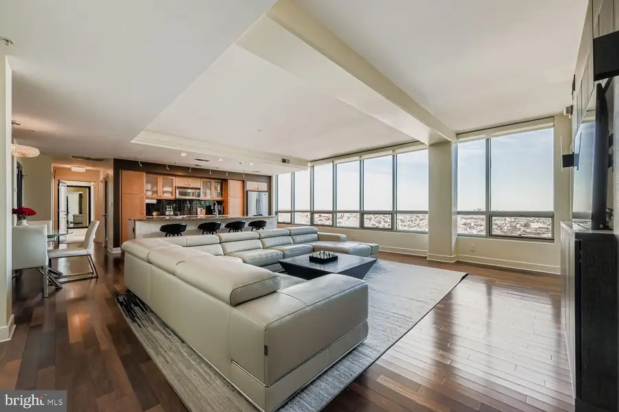 675 President St #2709, Baltimore, MD 21202 - Image #2