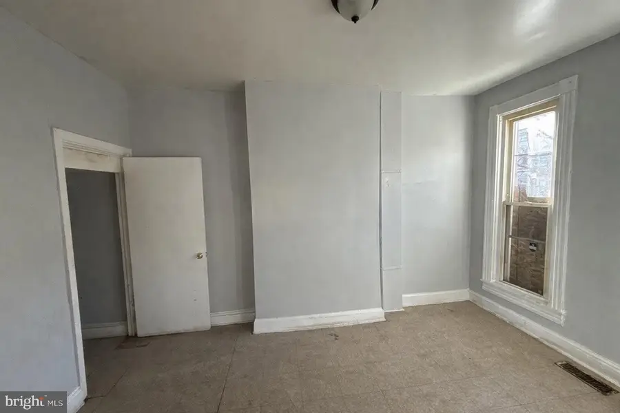 1521 N Carey St, Baltimore, MD 21217 - #2