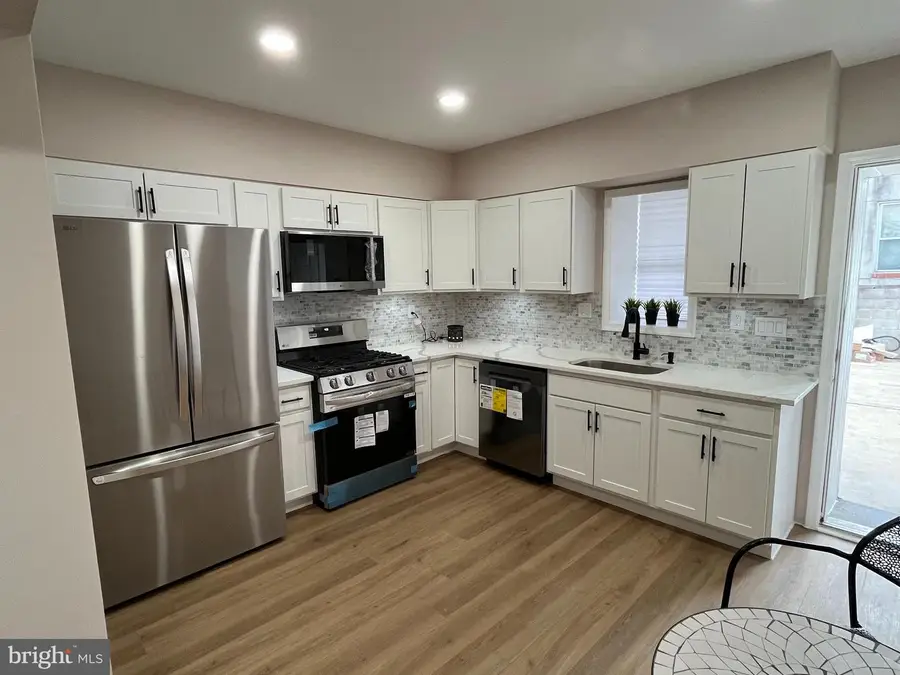 2317 E Fayette St E, Baltimore, MD 21224 - Image #3