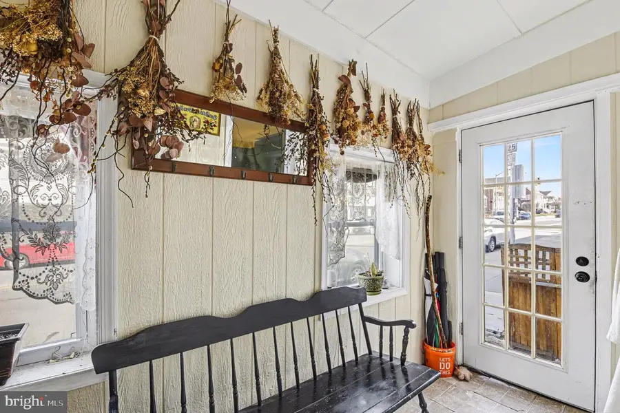 3712 Falls Rd, Baltimore, MD 21211 - #2