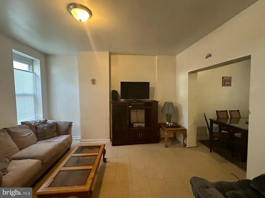 3926 Ridgewood Ave, Baltimore, MD 21215 - Image #3