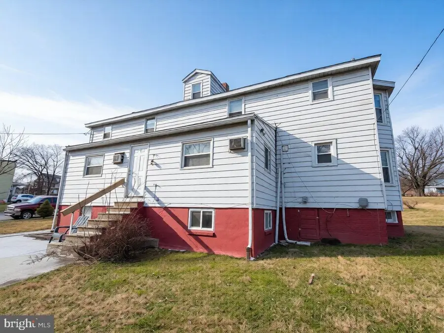 2421 Arbuton Ave, Baltimore, MD 21230 - Image #3