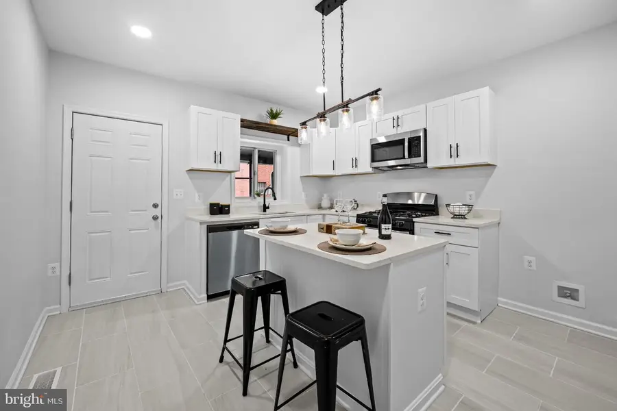 917 W 33rd St, Baltimore, MD 21211 - Image #2