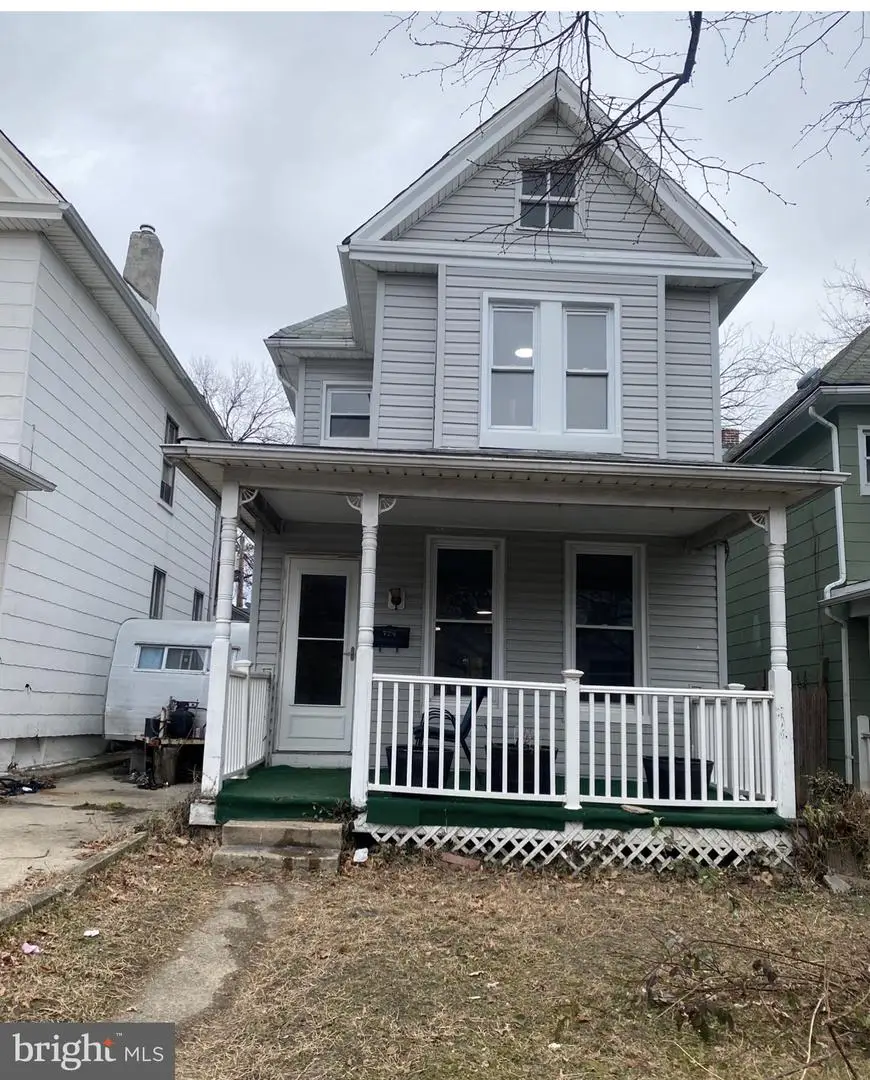 724 E 35th St, Baltimore, MD 21218 - #1