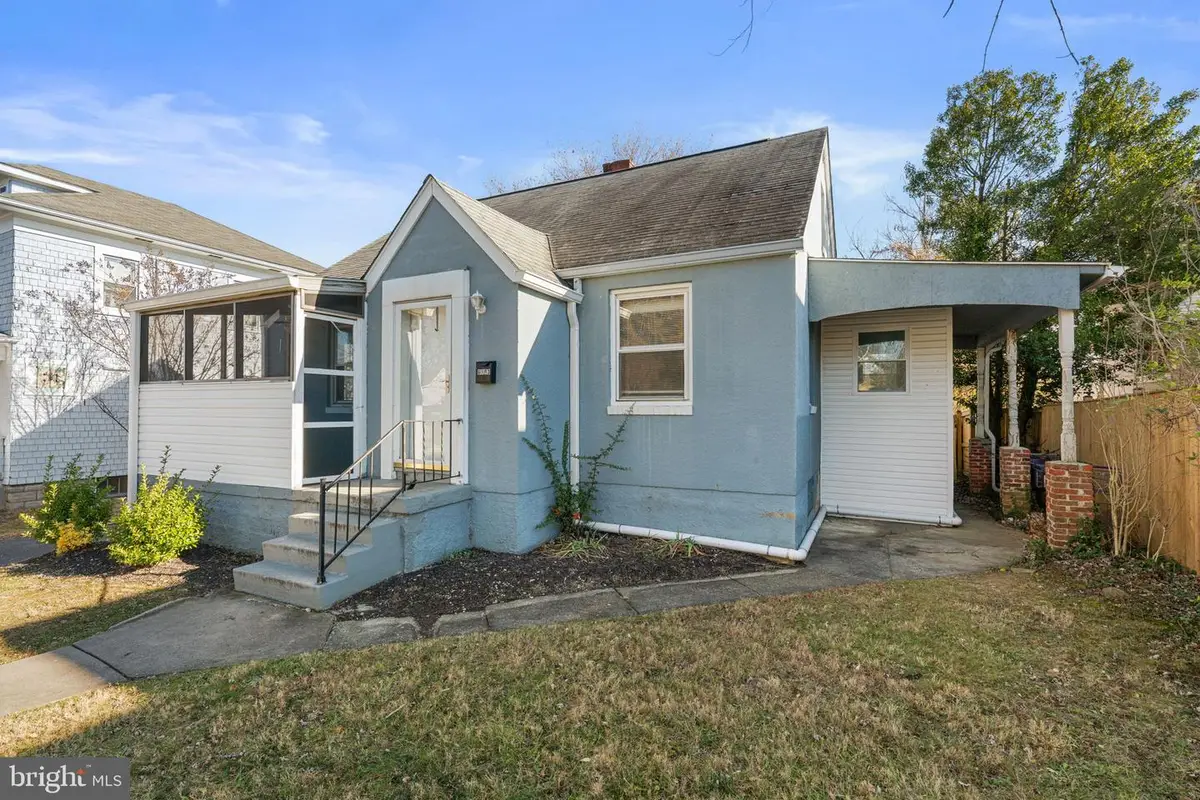 6103 Glenoak Ave, Baltimore, MD 21214 - #1