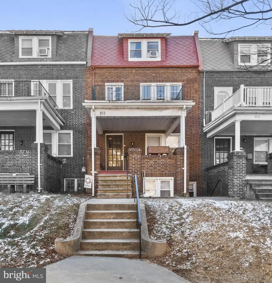 211 E 33rd St, Baltimore, MD 21218 - #2