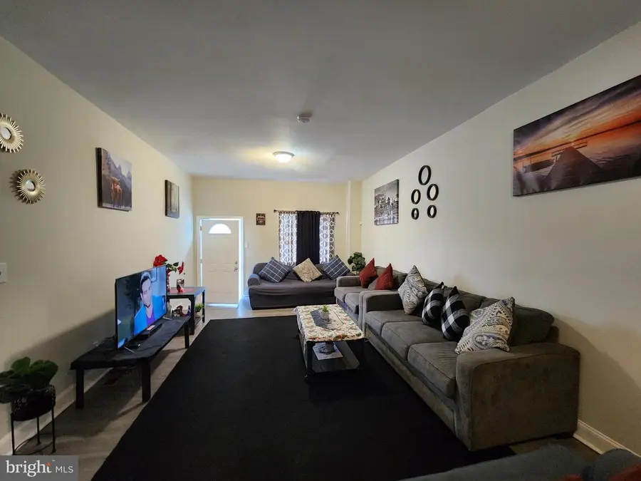 536 N Milton Ave, Baltimore, MD 21205 - #2