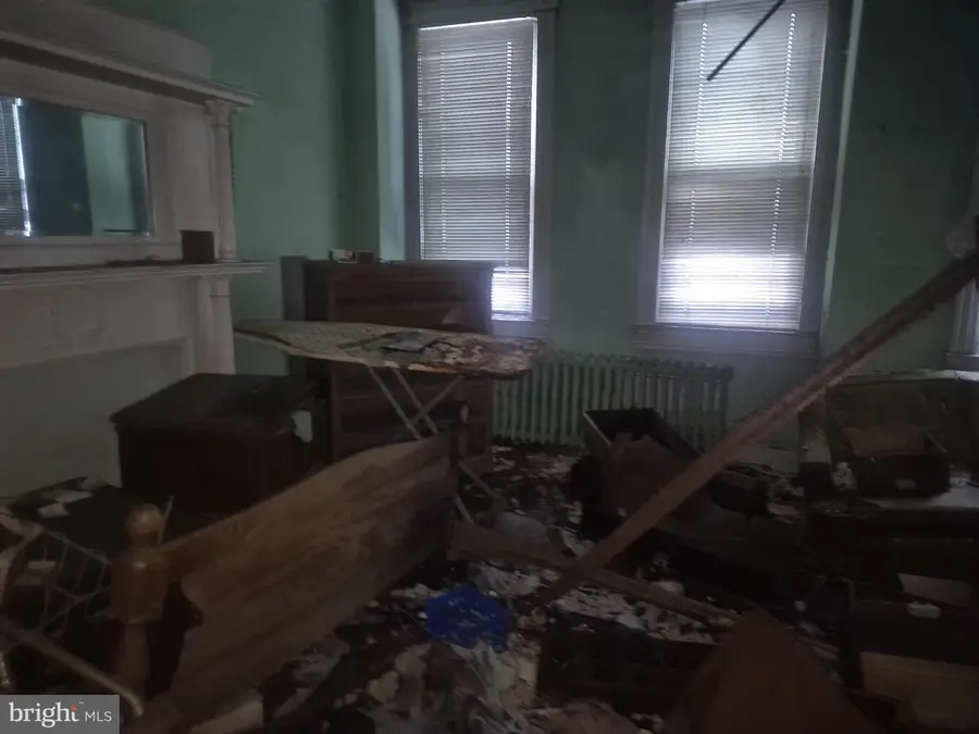 1905 W Saratoga St, Baltimore, MD 21223 - #2