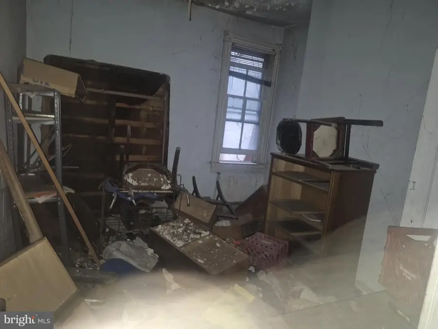 1905 W Saratoga St, Baltimore, MD 21223 - #3